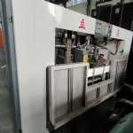 Lichang Brand Paper Box Machine 2200 High-speed Servo Double Sheet Nailing，Nail carton machine , 90% New (No 100944)